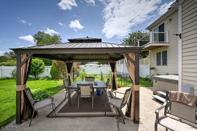 115 Olive Ave, Pompton Lakes Boro, NJ 07442