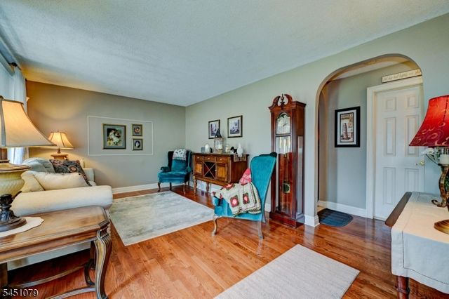 115 Olive Ave, Pompton Lakes Boro, NJ 07442