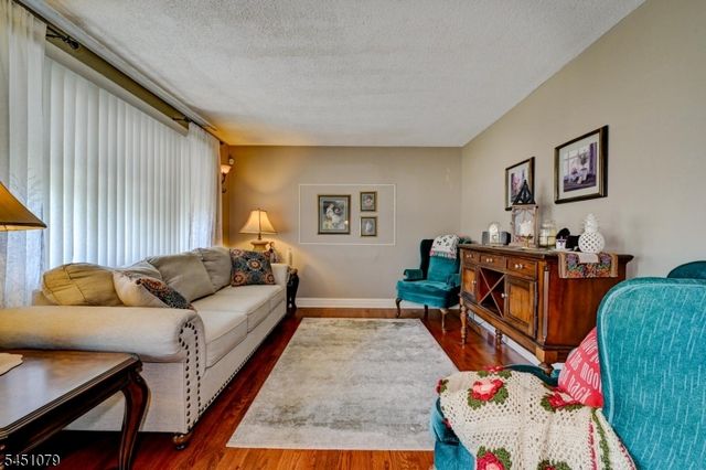 115 Olive Ave, Pompton Lakes Boro, NJ 07442