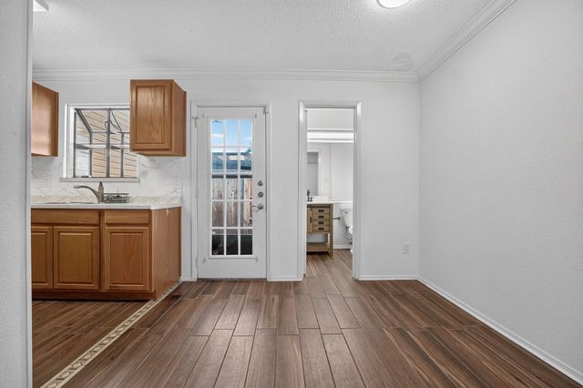 8400 Jamestown DR 512, Austin, TX 78758