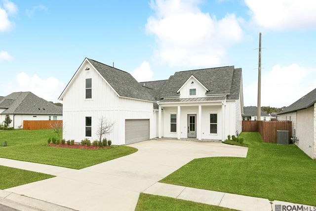 17338 Saw Grass Trail Ave, Prairieville, LA 70769
