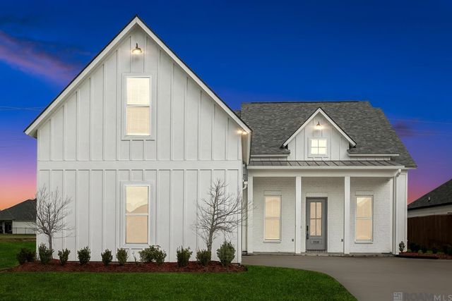 17338 Saw Grass Trail Ave, Prairieville, LA 70769