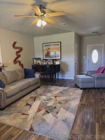 502 Brentain Lane, Madill, OK 73446