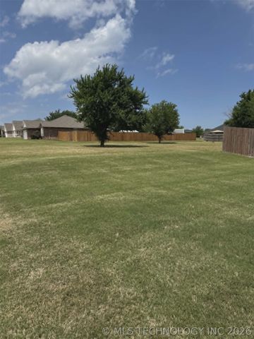 502 Brentain Lane, Madill, OK 73446