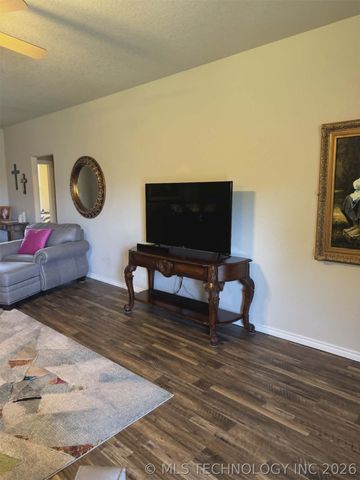 502 Brentain Lane, Madill, OK 73446