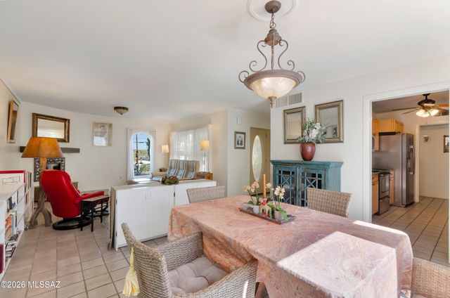 731 W Las Lomitas Road, Tucson, AZ 85704