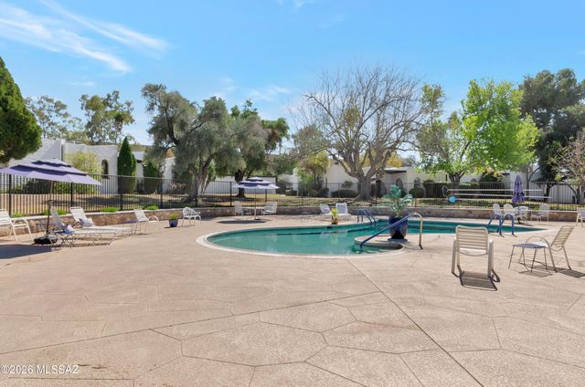 731 W Las Lomitas Road, Tucson, AZ 85704