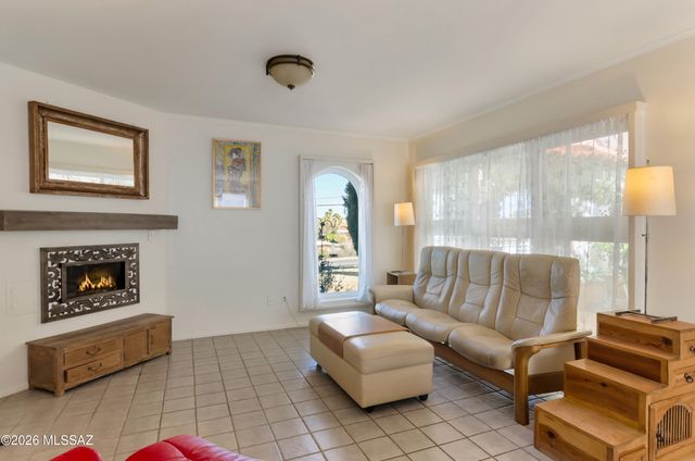 731 W Las Lomitas Road, Tucson, AZ 85704