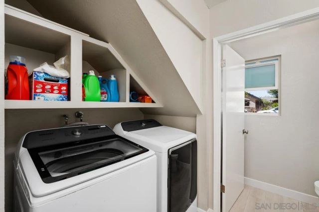 1516 Encino Ave. B, Monrovia, CA 91016