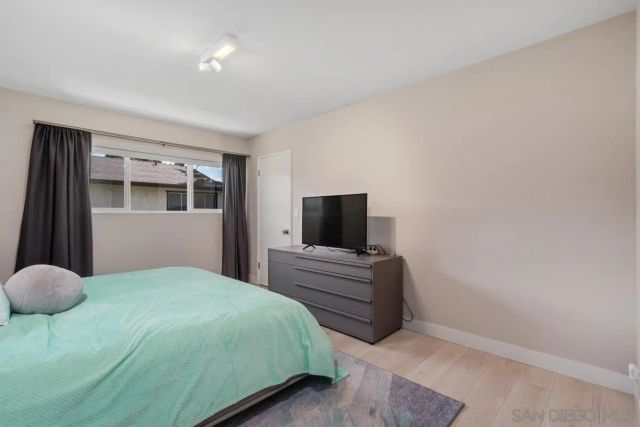 1516 Encino Ave. B, Monrovia, CA 91016