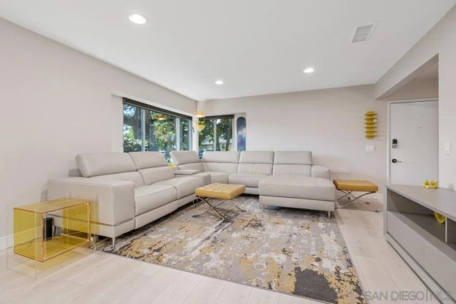 1516 Encino Ave. B, Monrovia, CA 91016