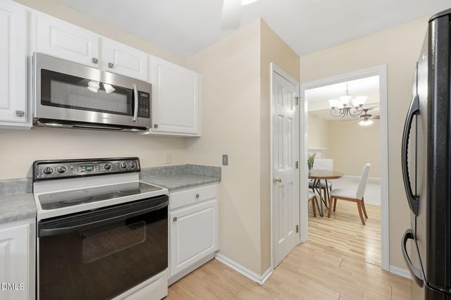 6624 English Ivy Lane, Raleigh, NC 27615