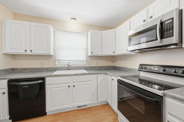 6624 English Ivy Lane, Raleigh, NC 27615