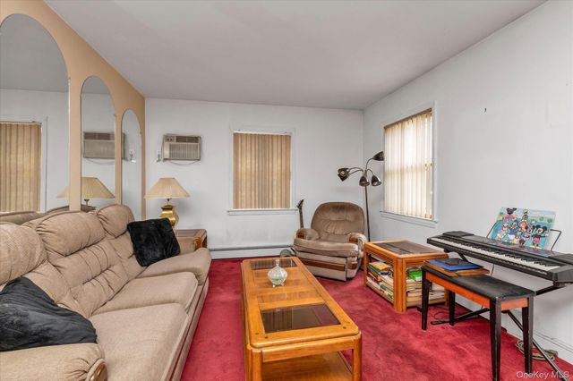 20 Francine Drive N, Massapequa, NY 11758