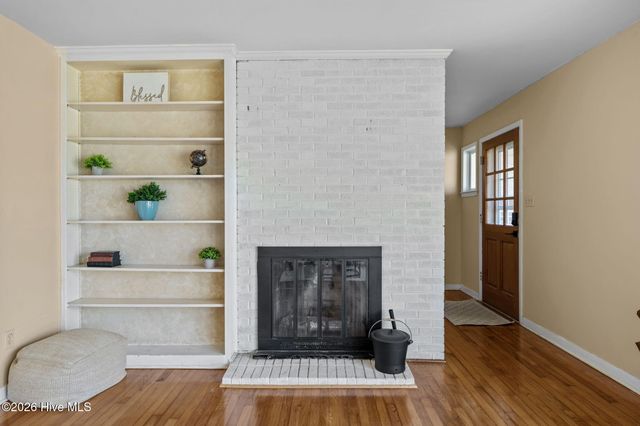 105 E Sherwood Drive, Havelock, NC 28532