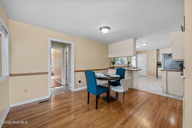 105 E Sherwood Drive, Havelock, NC 28532