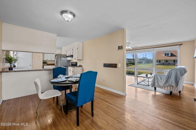 105 E Sherwood Drive, Havelock, NC 28532