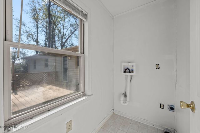 105 E Sherwood Drive, Havelock, NC 28532