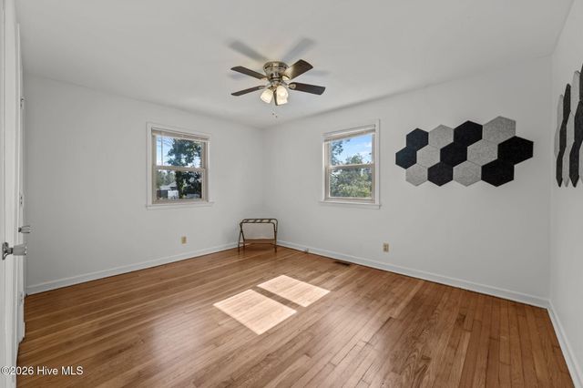 105 E Sherwood Drive, Havelock, NC 28532