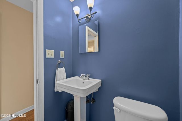 105 E Sherwood Drive, Havelock, NC 28532