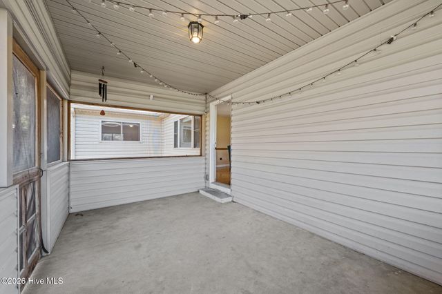 105 E Sherwood Drive, Havelock, NC 28532