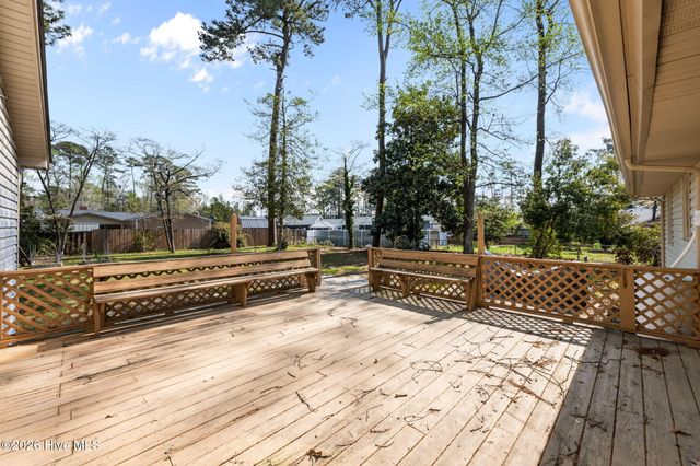 105 E Sherwood Drive, Havelock, NC 28532