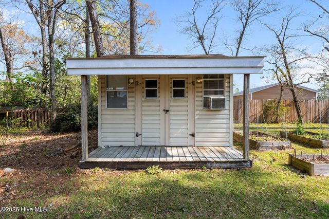 105 E Sherwood Drive, Havelock, NC 28532