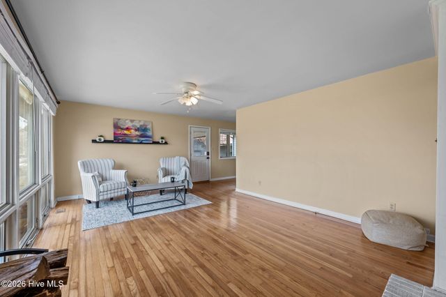 105 E Sherwood Drive, Havelock, NC 28532