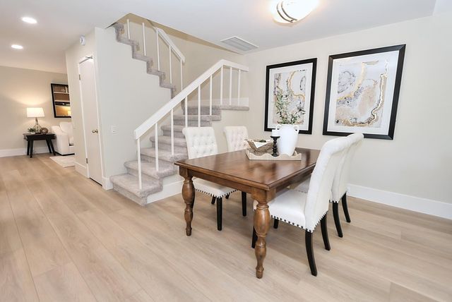 2058 Promontory Point Ln, Gold River, CA 95670