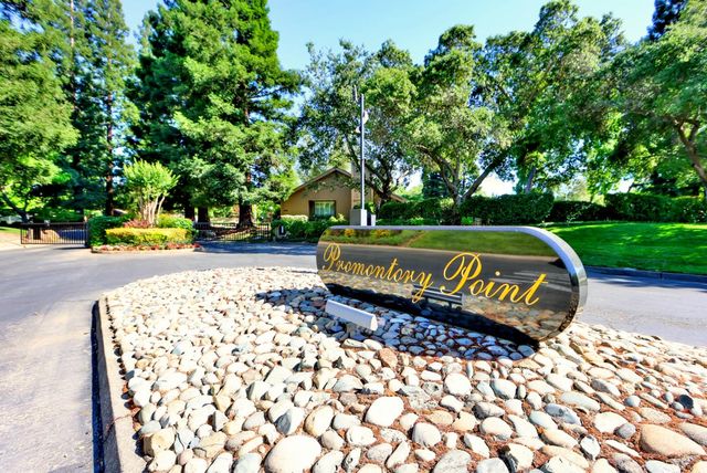 2058 Promontory Point Ln, Gold River, CA 95670
