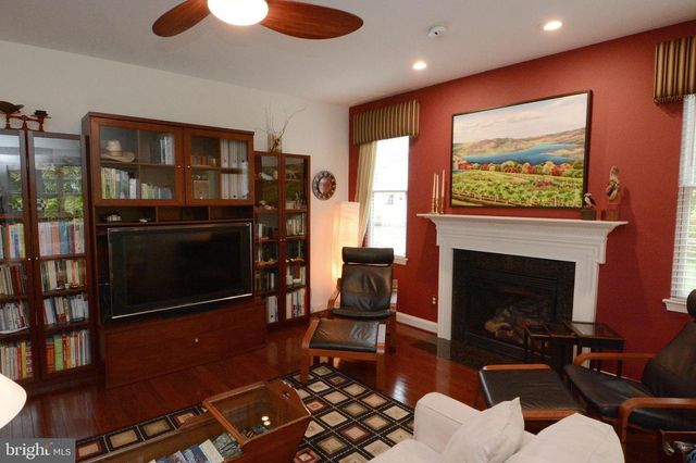 271 COUNTRY CLUB DR, Telford, PA 18969