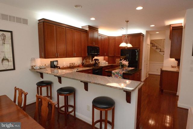 271 COUNTRY CLUB DR, Telford, PA 18969