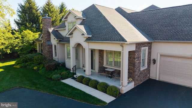271 COUNTRY CLUB DR, Telford, PA 18969