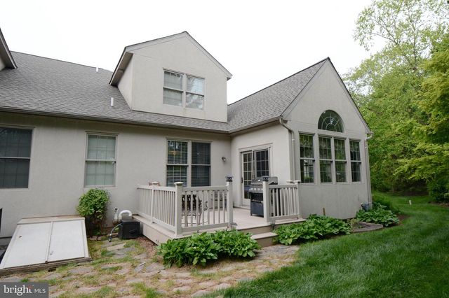 271 COUNTRY CLUB DR, Telford, PA 18969