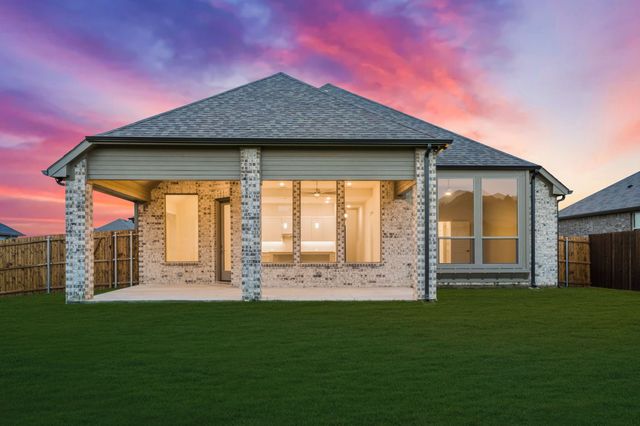 139 Lakeview Circle, Pilot Point, TX 76258