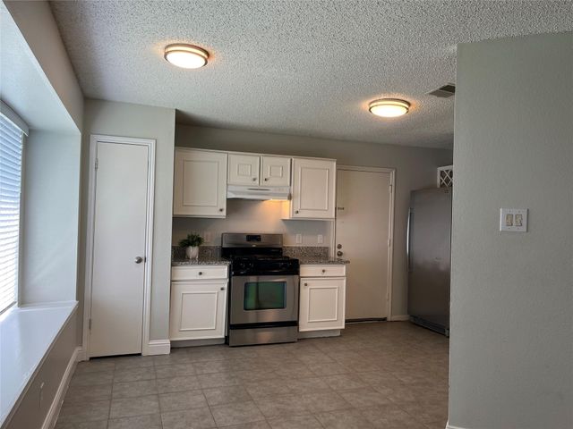 2703 Hot Springs Drive, Pearland, TX 77584