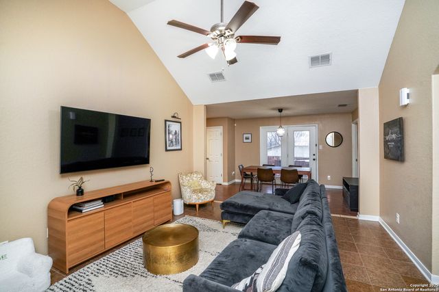 6855 Atlas, San Antonio, TX 78223