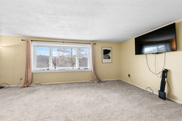 153 Lake Drive, Salem Twp, PA 15601