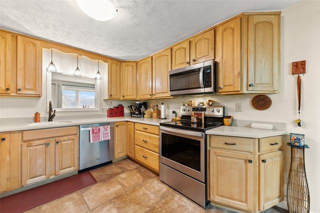 153 Lake Drive, Salem Twp, PA 15601