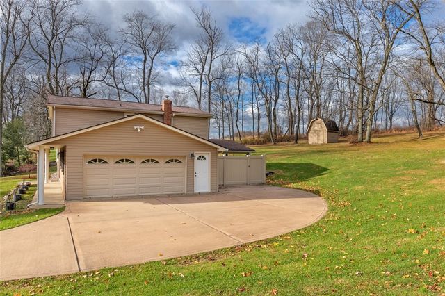 153 Lake Drive, Salem Twp, PA 15601