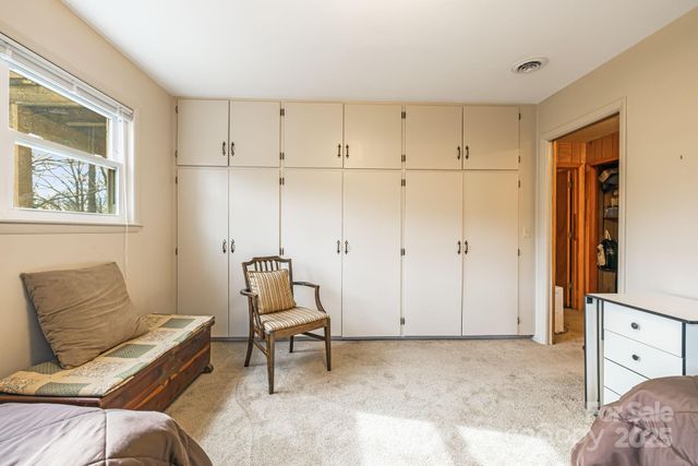 65 Roy Lane, Black Mountain, NC 28711