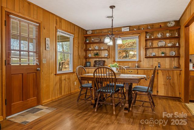 65 Roy Lane, Black Mountain, NC 28711