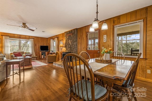 65 Roy Lane, Black Mountain, NC 28711
