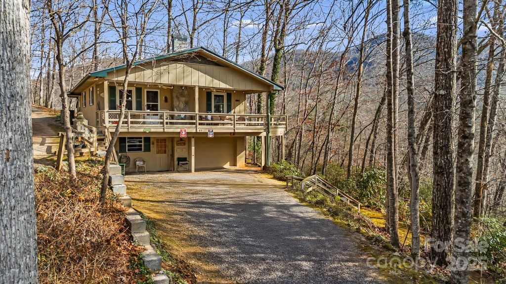 65 Roy Lane, Black Mountain, NC 28711