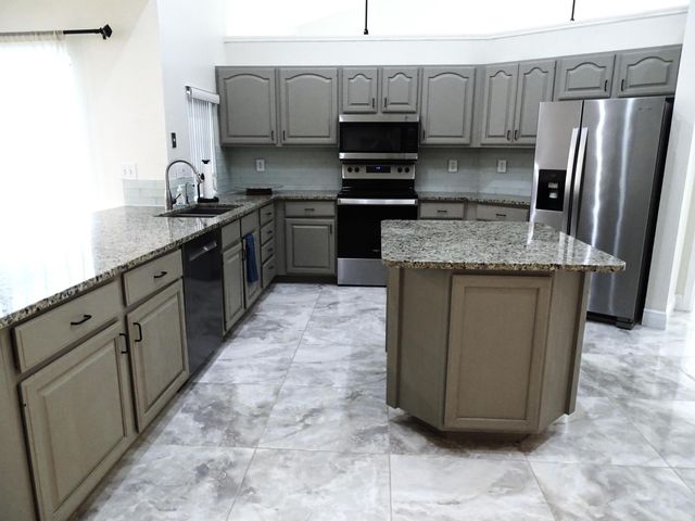 6325 Winding Lake Drive, Jupiter, FL 33458