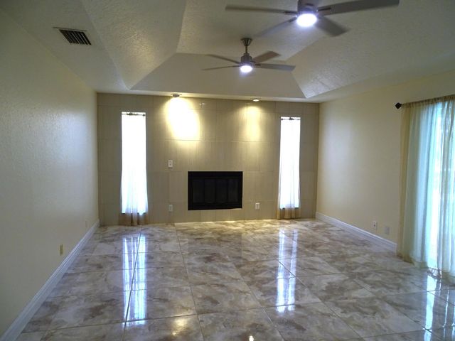 6325 Winding Lake Drive, Jupiter, FL 33458