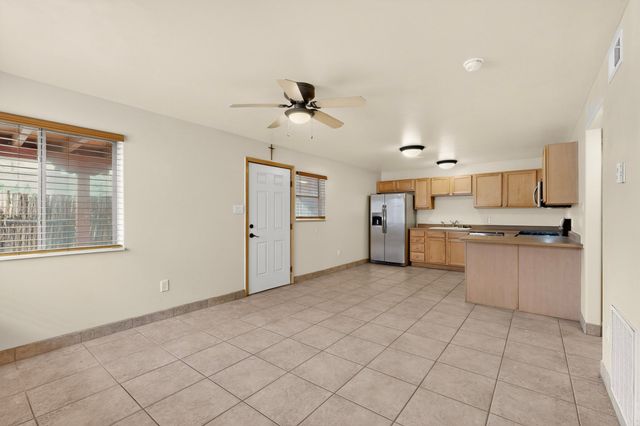 3300 Rufina L-41, Santa Fe, NM 87507