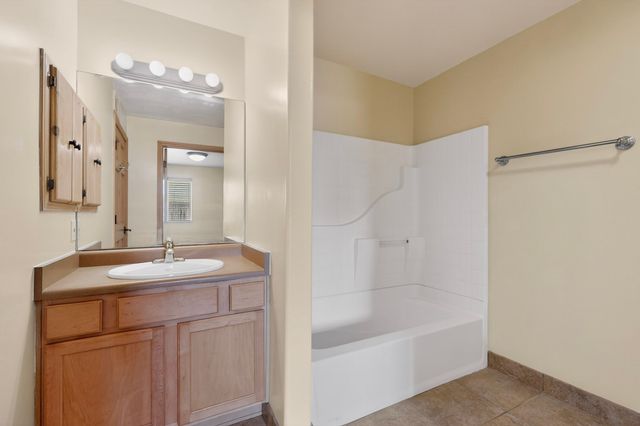 3300 Rufina L-41, Santa Fe, NM 87507