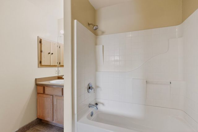3300 Rufina L-41, Santa Fe, NM 87507