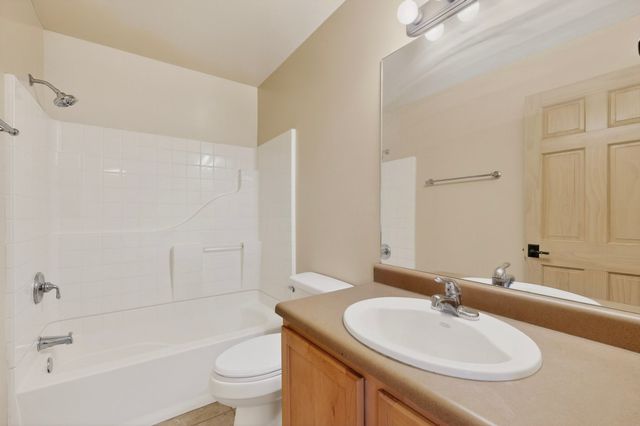 3300 Rufina L-41, Santa Fe, NM 87507